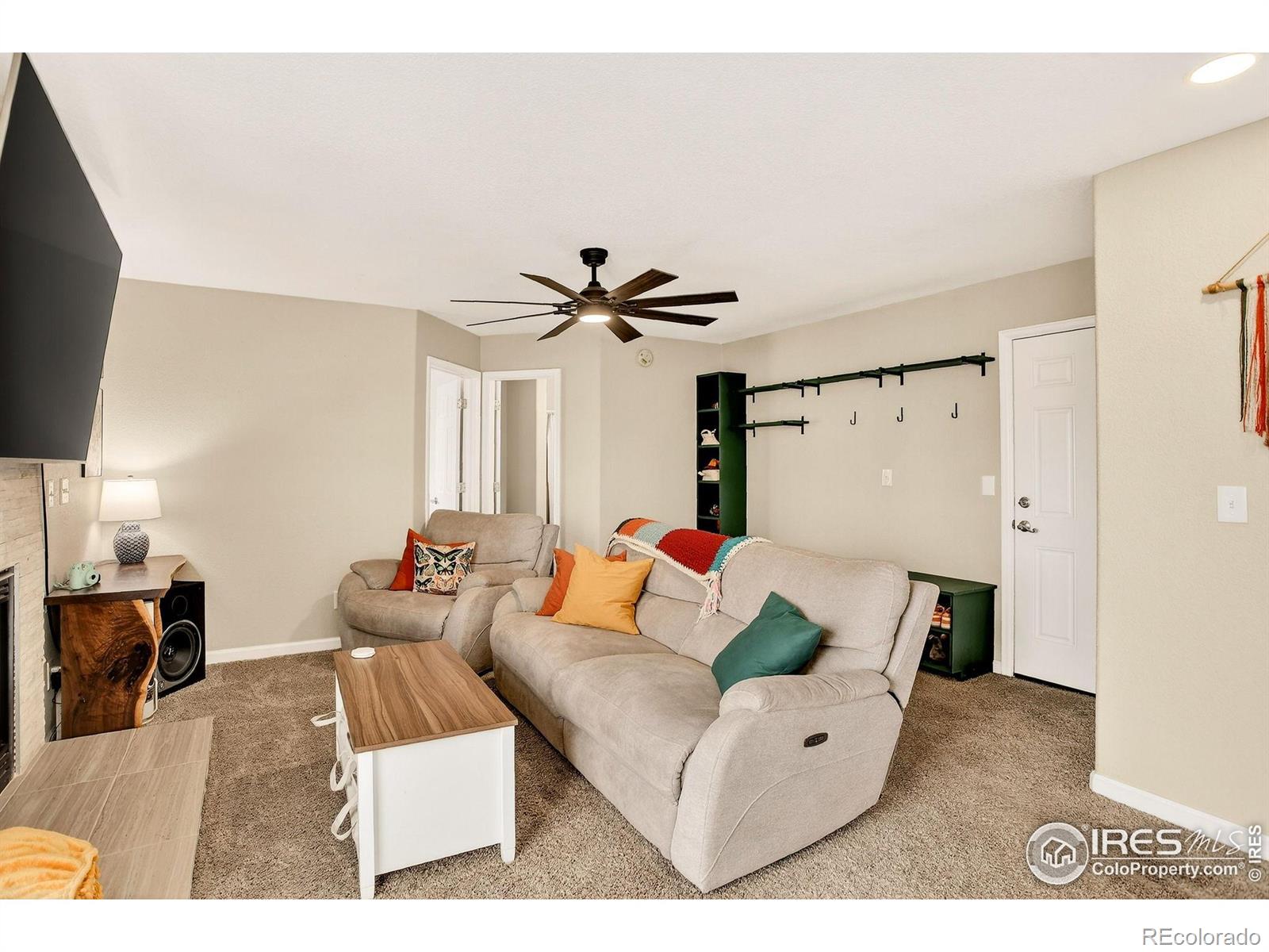MLS Image #14 for 5491 s versailles street,aurora, Colorado