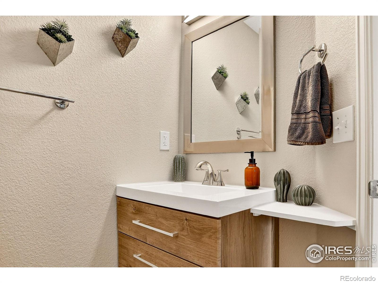 MLS Image #18 for 5491 s versailles street,aurora, Colorado