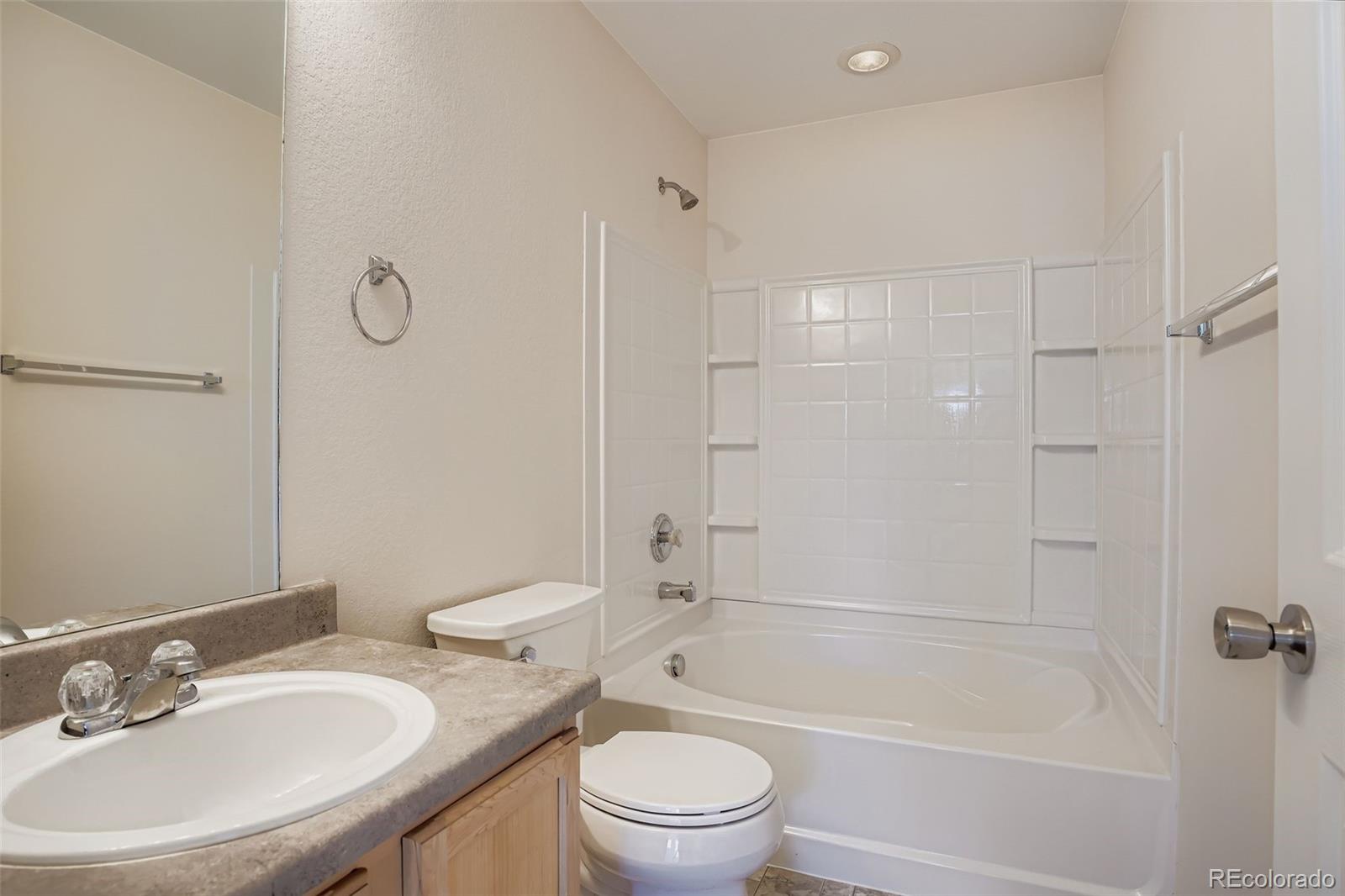 MLS Image #12 for 18649 e 46th place,denver, Colorado