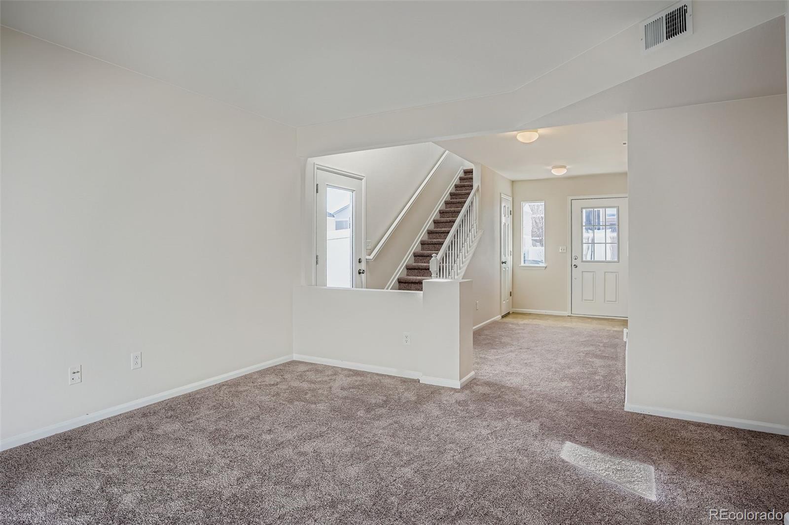 MLS Image #22 for 18649 e 46th place,denver, Colorado