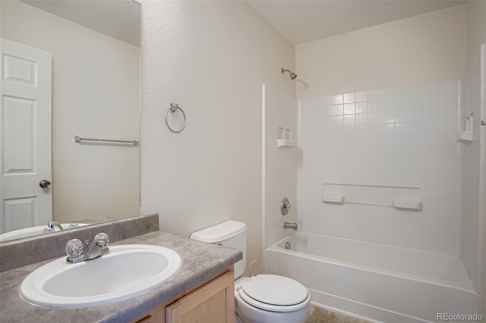 MLS Image #23 for 18649 e 46th place,denver, Colorado