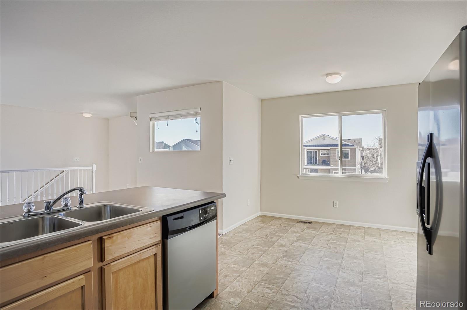 MLS Image #4 for 18649 e 46th place,denver, Colorado