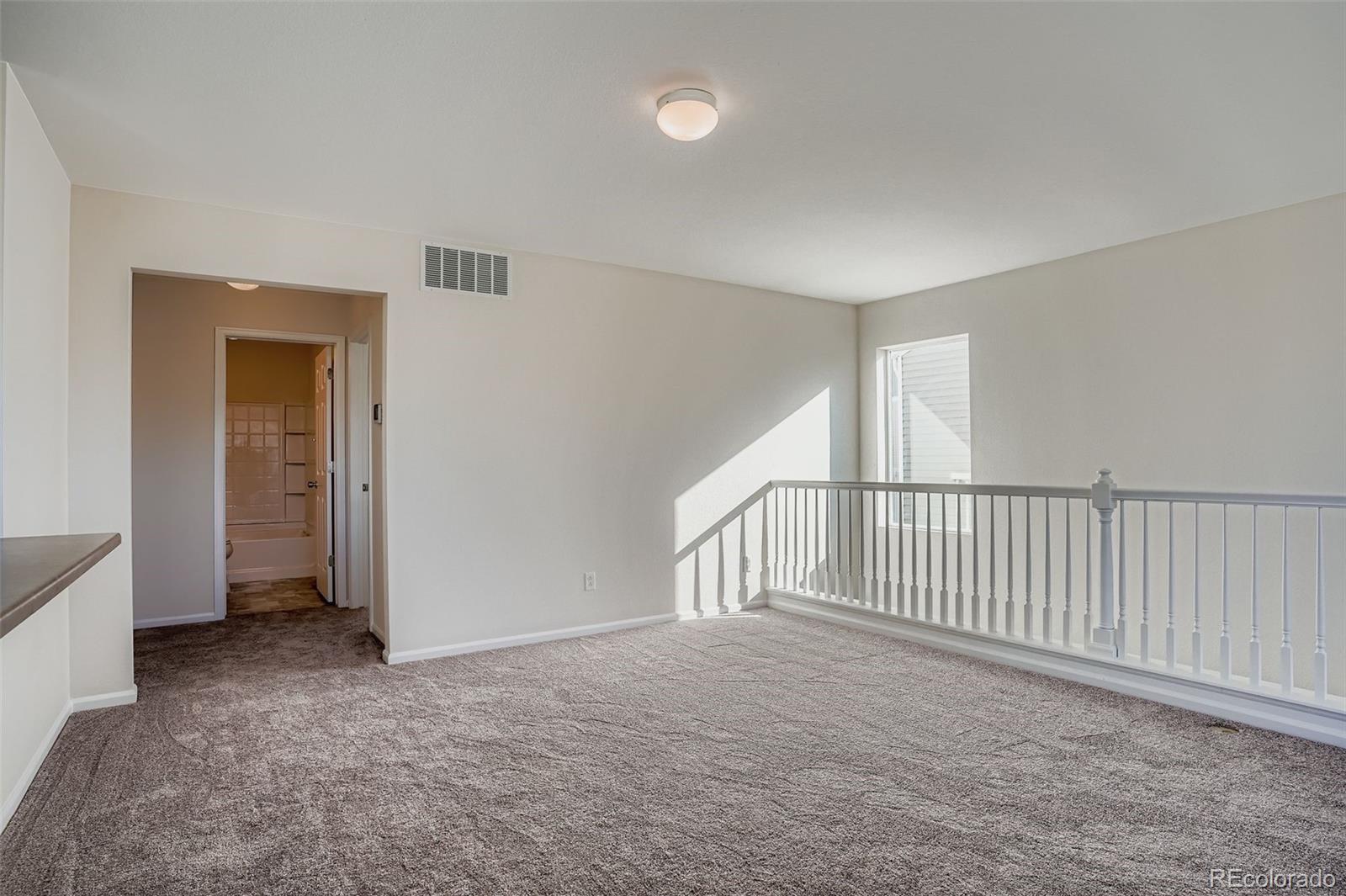 MLS Image #9 for 18649 e 46th place,denver, Colorado