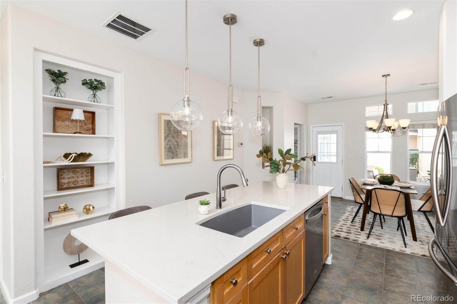 MLS Image #10 for 9646 w hinsdale place,littleton, Colorado