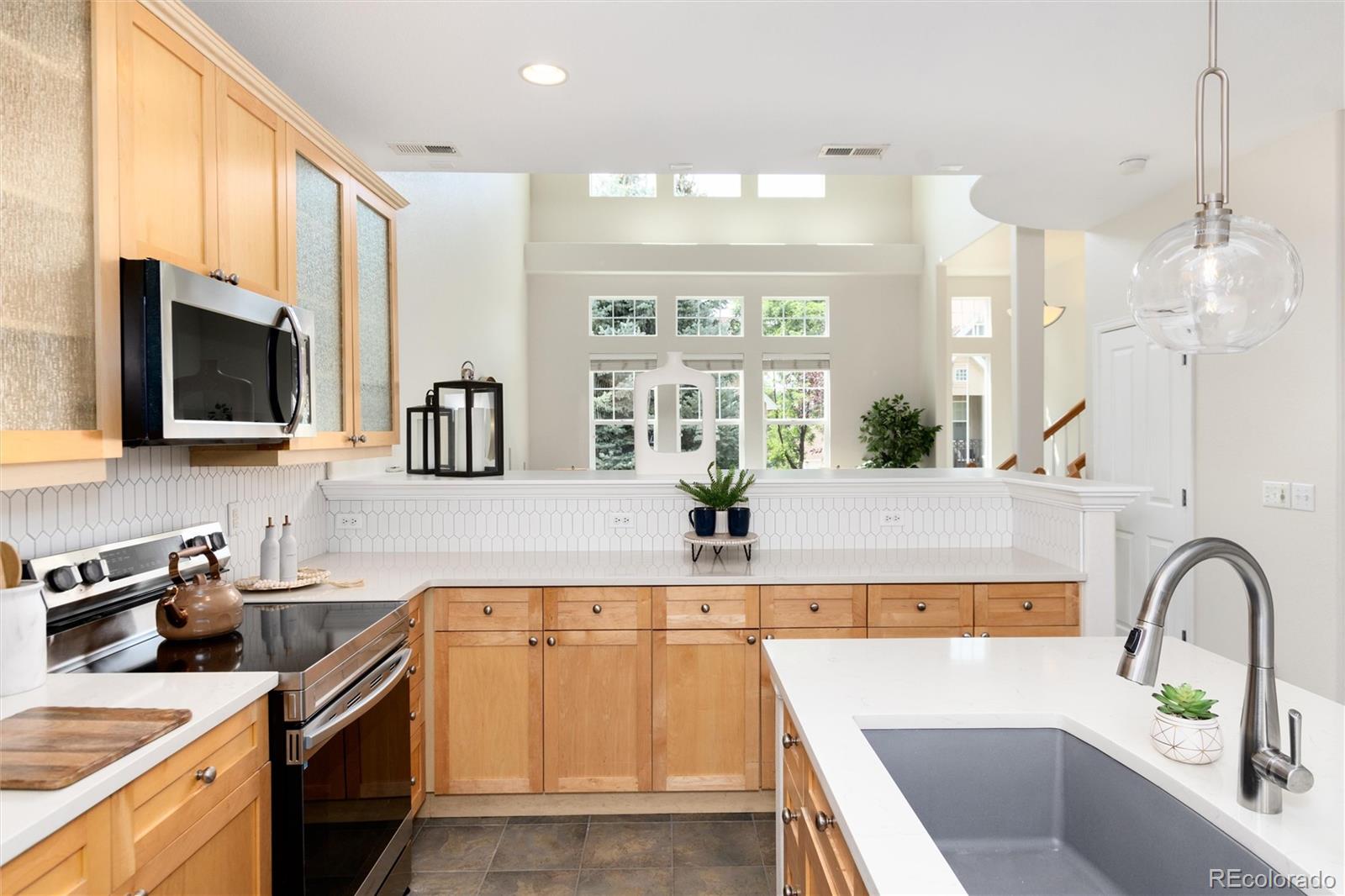 MLS Image #5 for 9646 w hinsdale place,littleton, Colorado