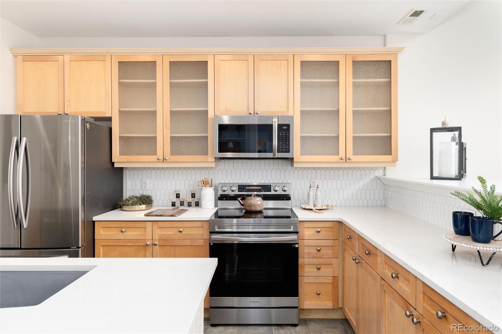 MLS Image #7 for 9646 w hinsdale place,littleton, Colorado