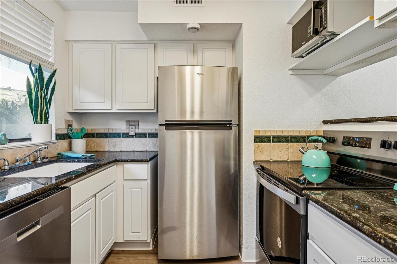 MLS Image #4 for 303 w lehow avenue 4,englewood, Colorado