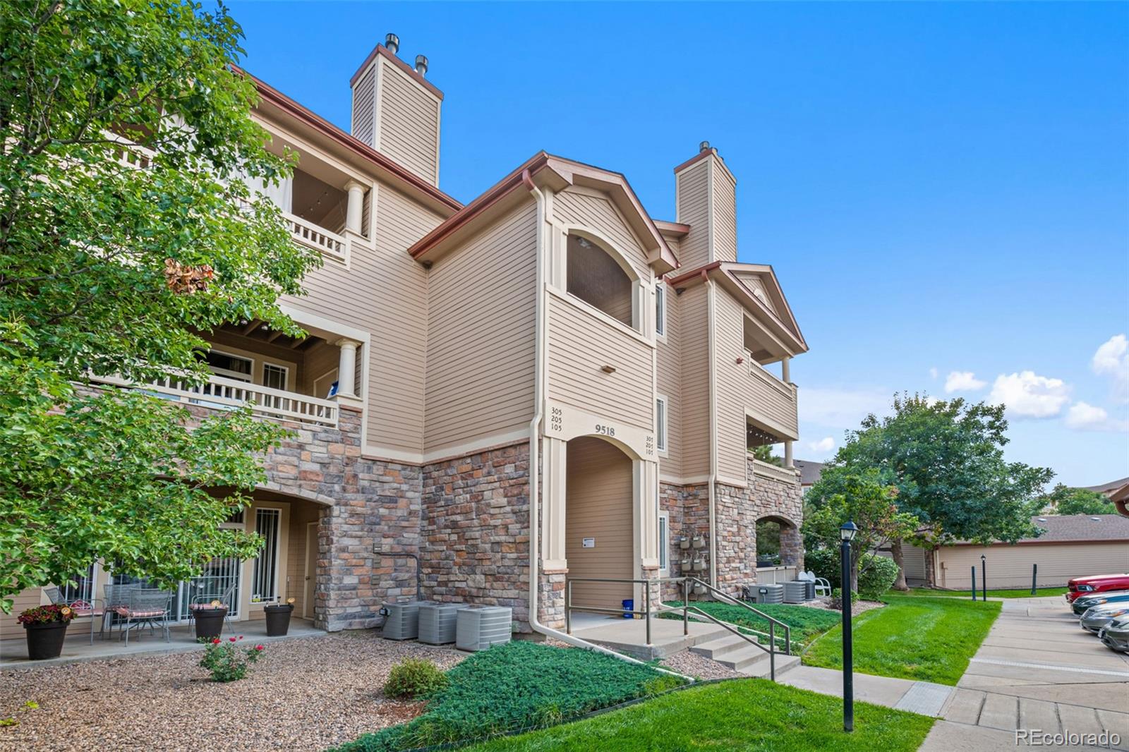 MLS Image #1 for 9518 w san juan circle 307,littleton, Colorado