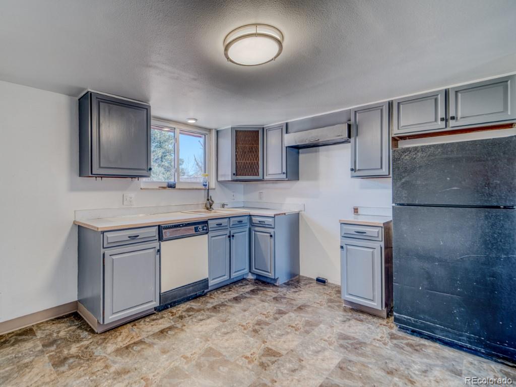 MLS Image #11 for 4994  scranton court,denver, Colorado