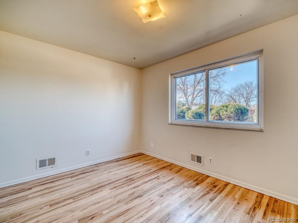 MLS Image #15 for 4994  scranton court,denver, Colorado