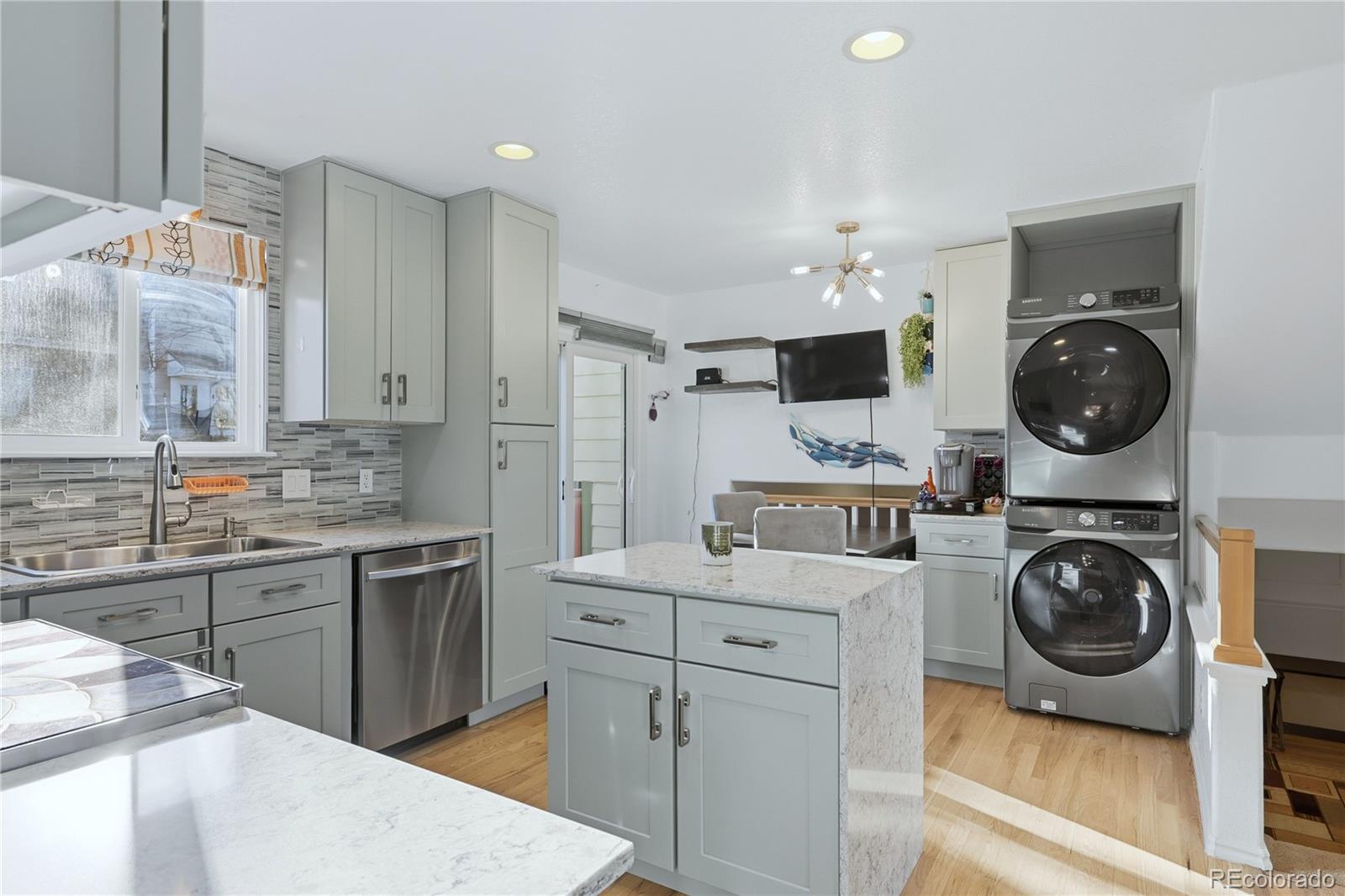 MLS Image #15 for 2126 s espana street,aurora, Colorado