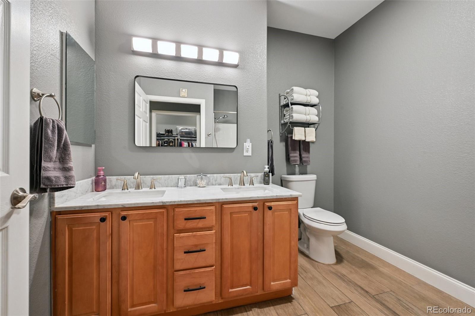 MLS Image #10 for 5255  memphis street,denver, Colorado