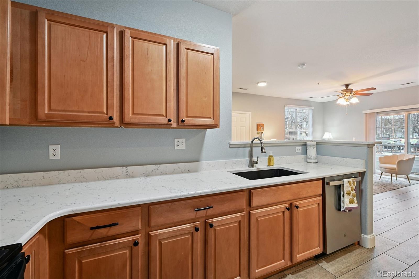 MLS Image #7 for 5255  memphis street,denver, Colorado