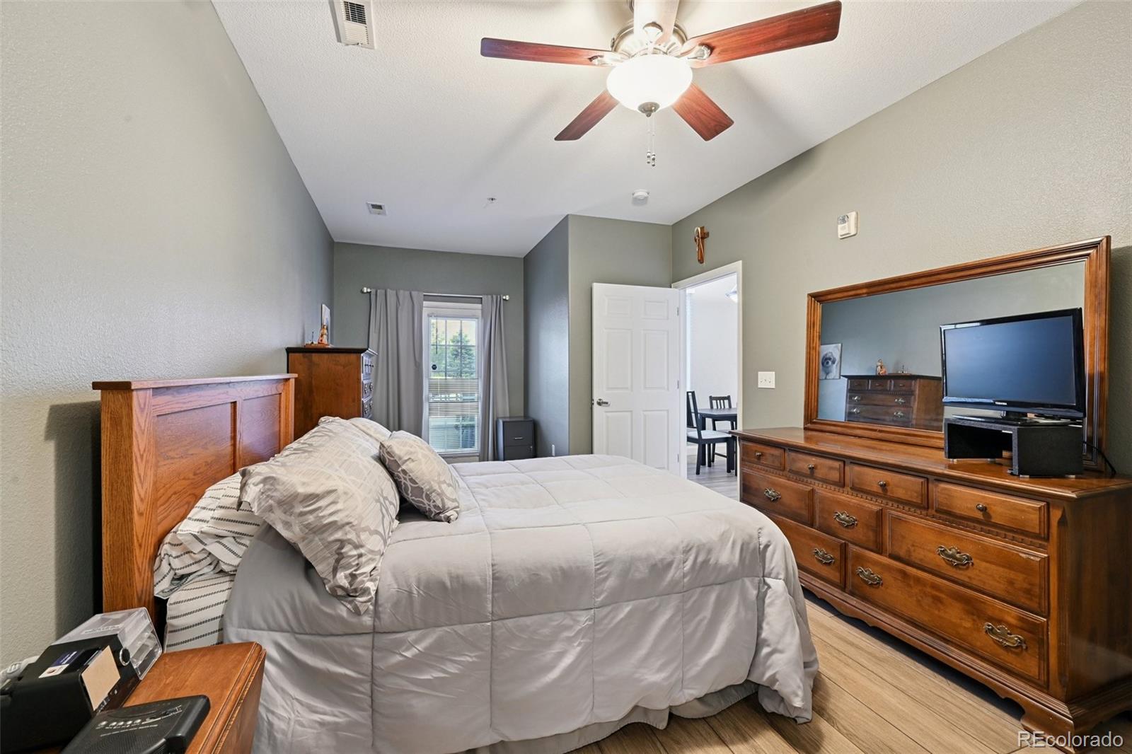 MLS Image #9 for 5255  memphis street,denver, Colorado