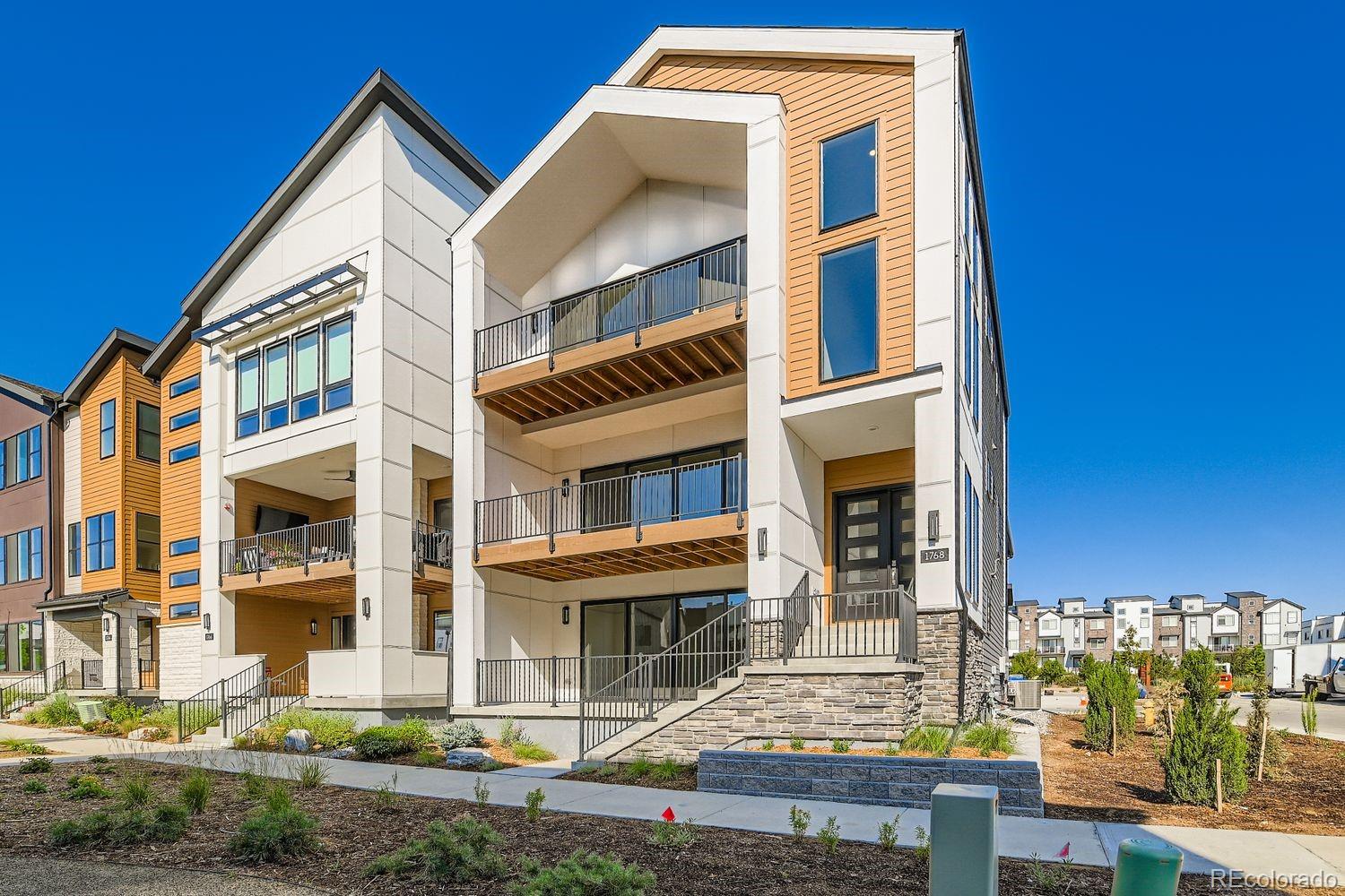 MLS Image #11 for 1768  peak loop,broomfield, Colorado