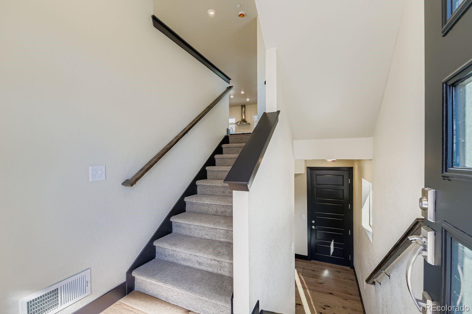MLS Image #22 for 1768  peak loop,broomfield, Colorado
