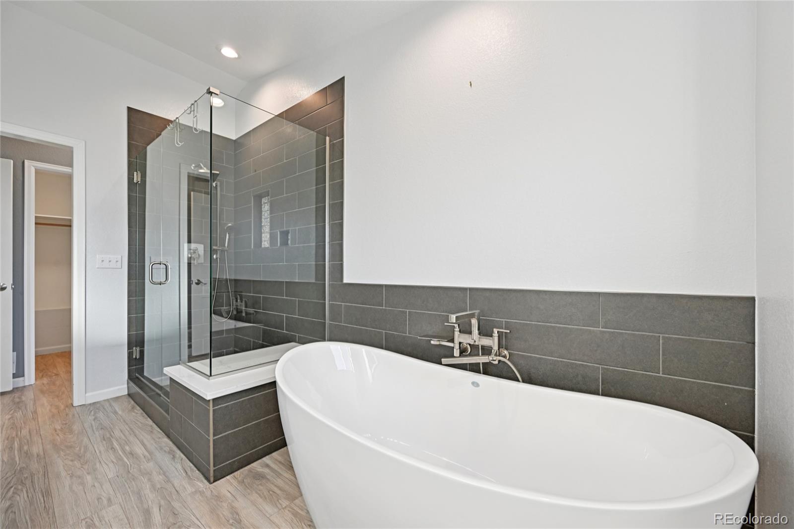MLS Image #16 for 12433  bellaire drive,thornton, Colorado