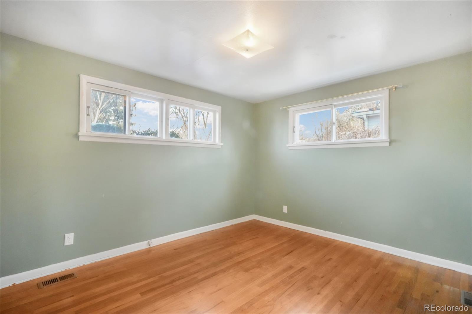 MLS Image #15 for 1915 e jackson street,colorado springs, Colorado