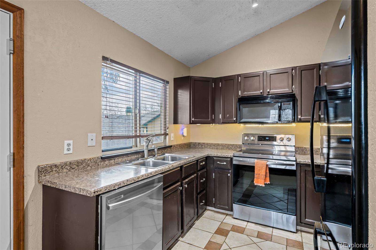 MLS Image #12 for 4785 s yampa street,aurora, Colorado