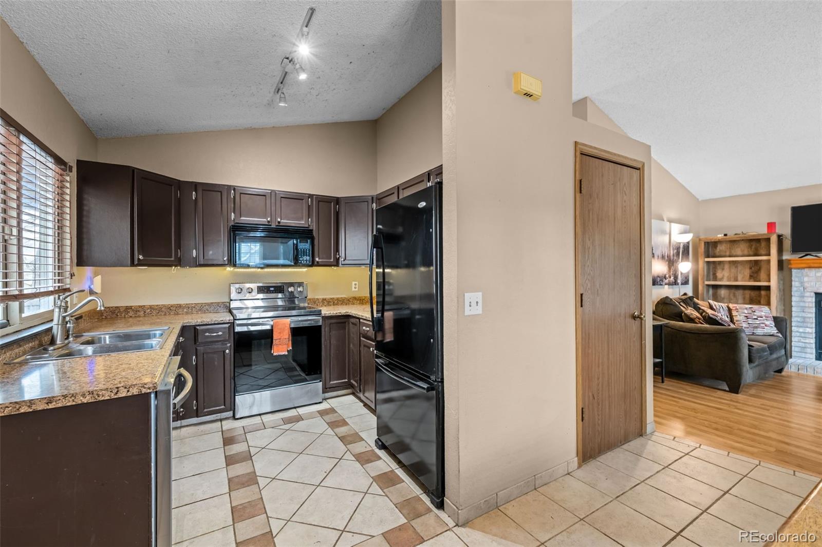 MLS Image #13 for 4785 s yampa street,aurora, Colorado