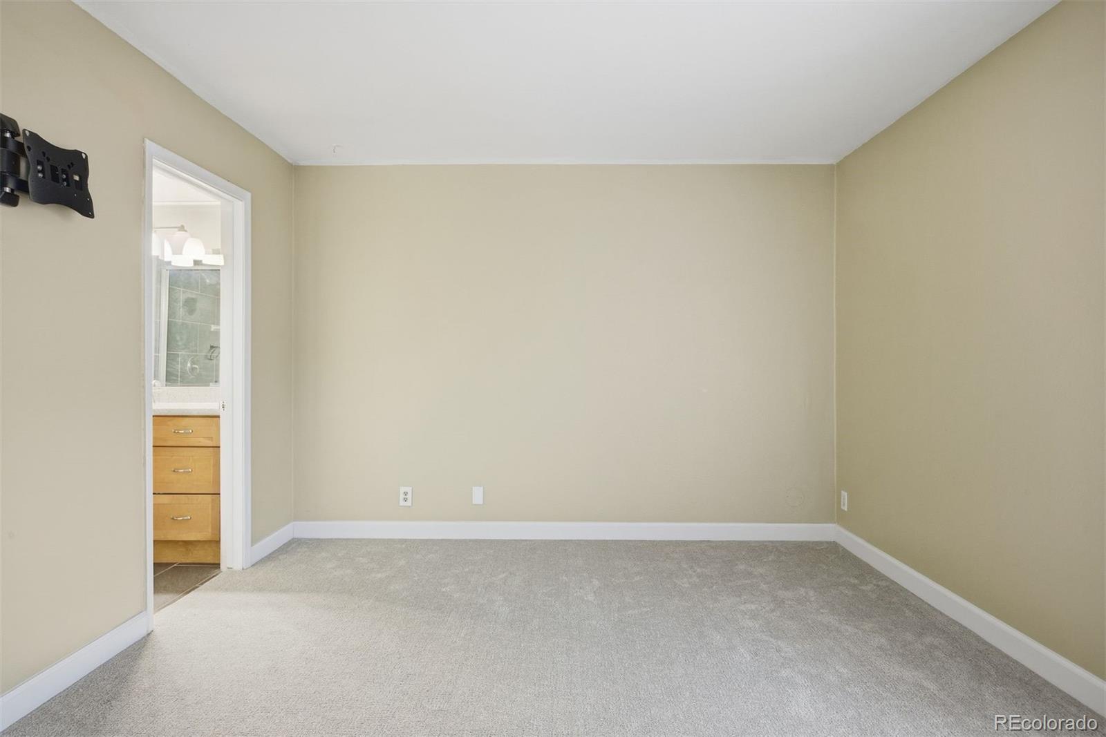 MLS Image #9 for 6495 e happy canyon road 30,denver, Colorado