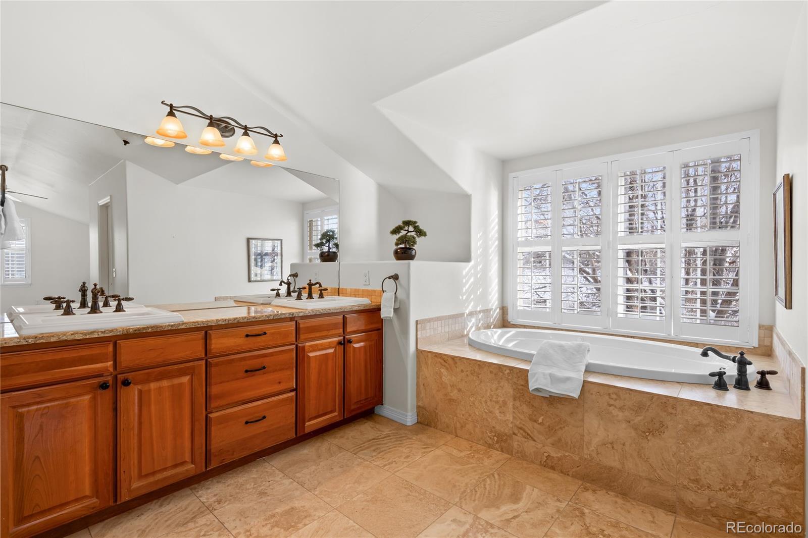 MLS Image #12 for 4545 s monaco street,denver, Colorado