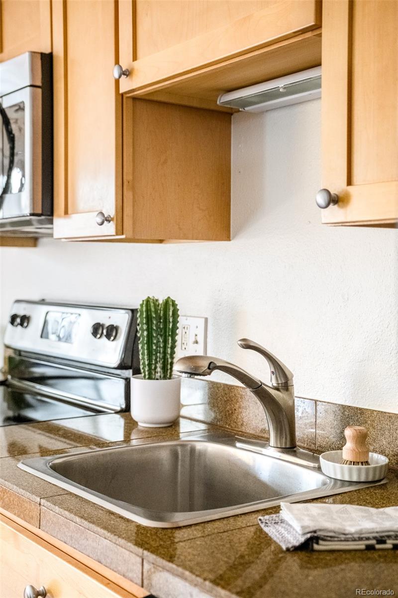 MLS Image #8 for 1135  elizabeth street 105,denver, Colorado