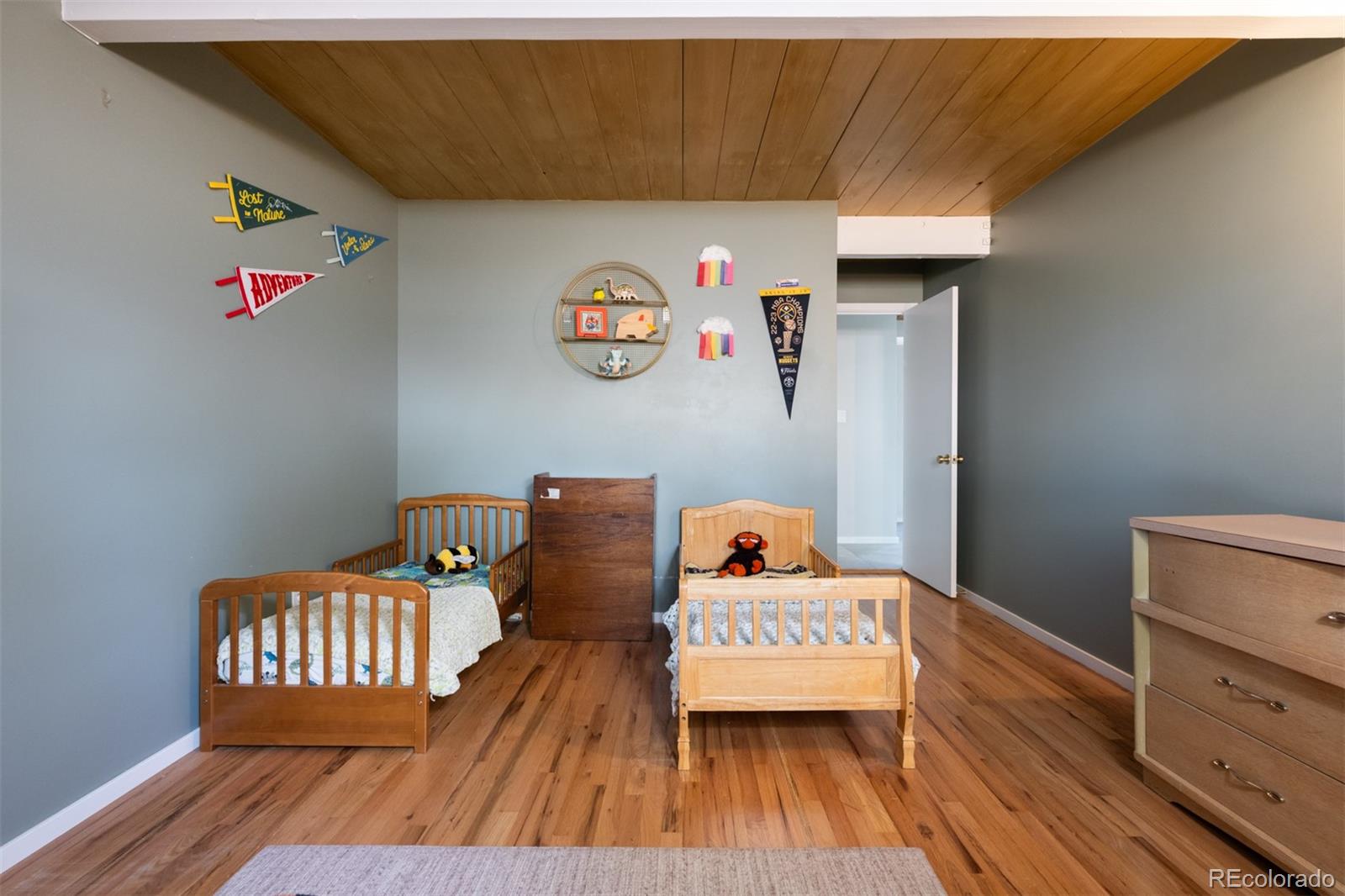 MLS Image #25 for 1838 s jasmine street,denver, Colorado