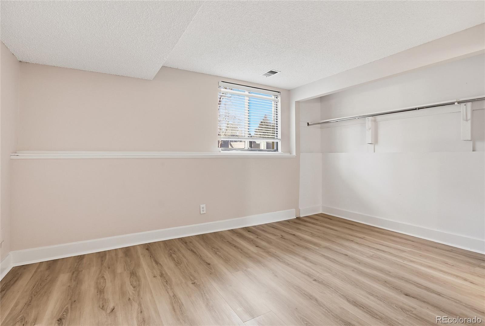 MLS Image #20 for 10187 e peakview avenue,englewood, Colorado