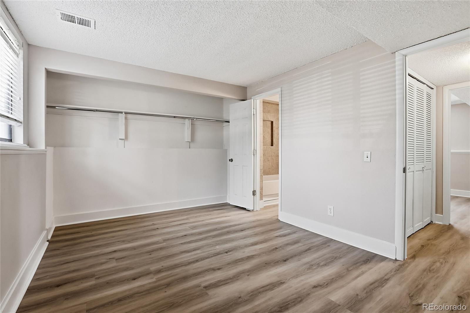 MLS Image #21 for 10187 e peakview avenue,englewood, Colorado