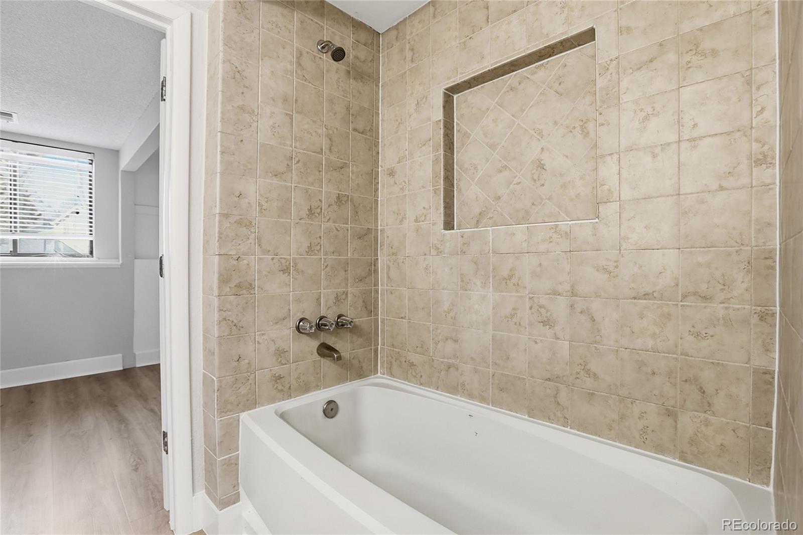 MLS Image #26 for 10187 e peakview avenue,englewood, Colorado