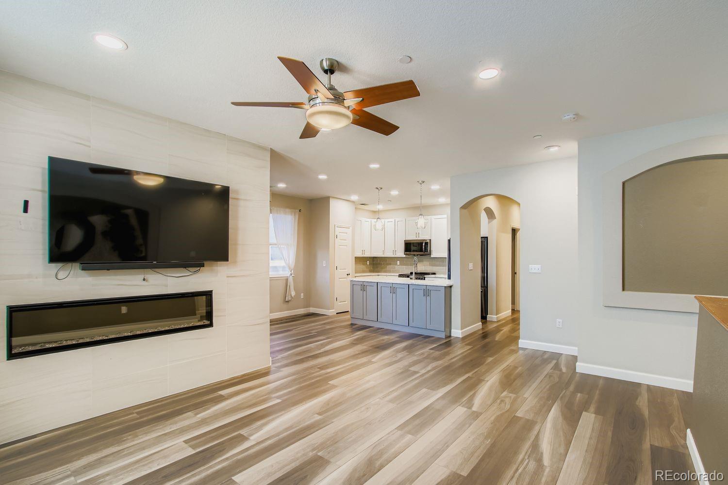 MLS Image #6 for 14247 w 84th circle c,arvada, Colorado
