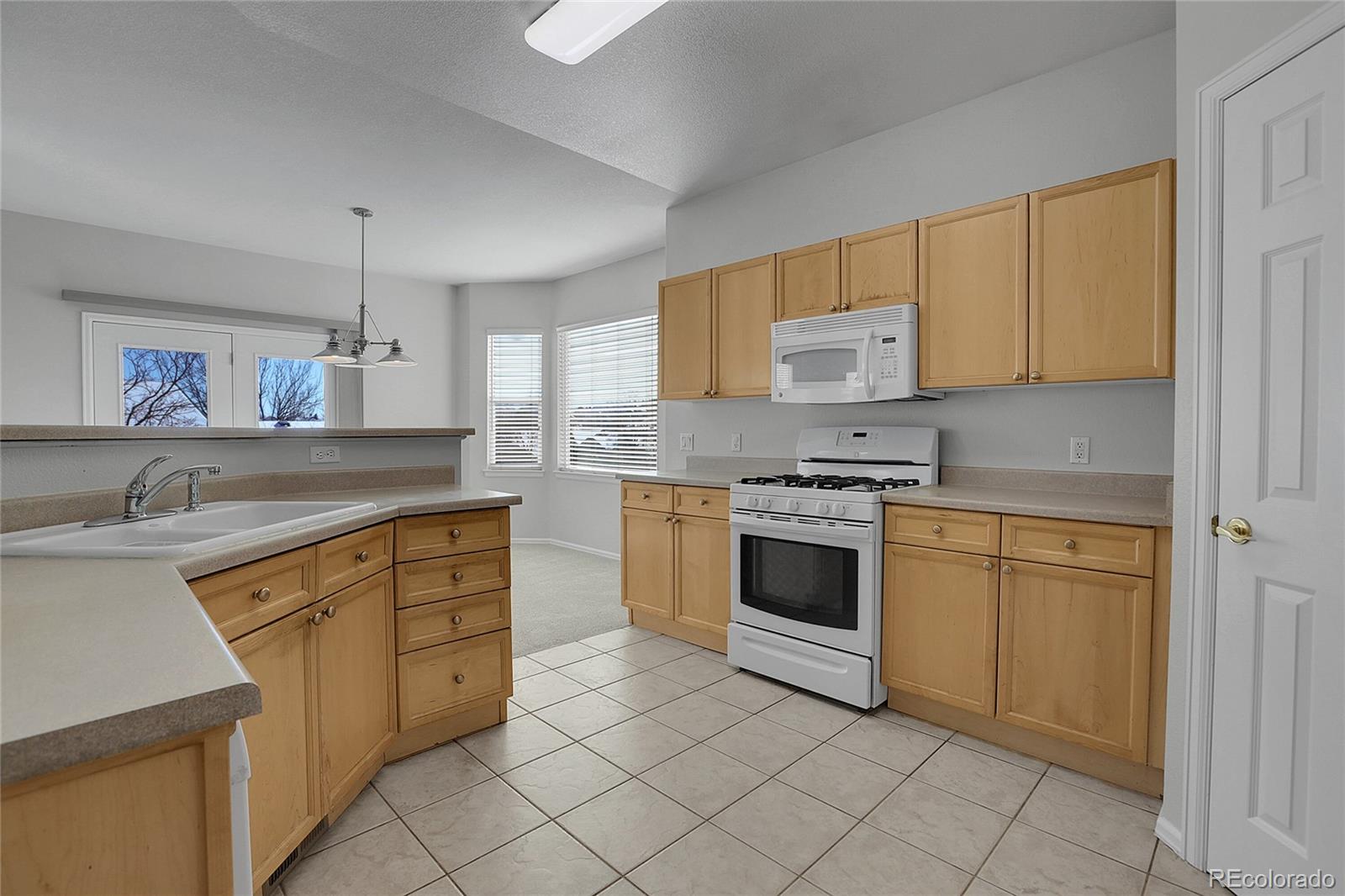 MLS Image #6 for 23418 e long place,aurora, Colorado