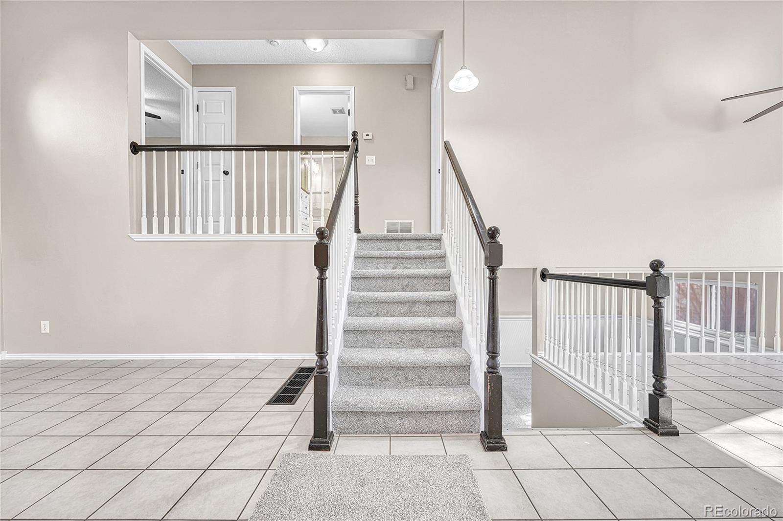 MLS Image #1 for 523  chiswick circle,littleton, Colorado