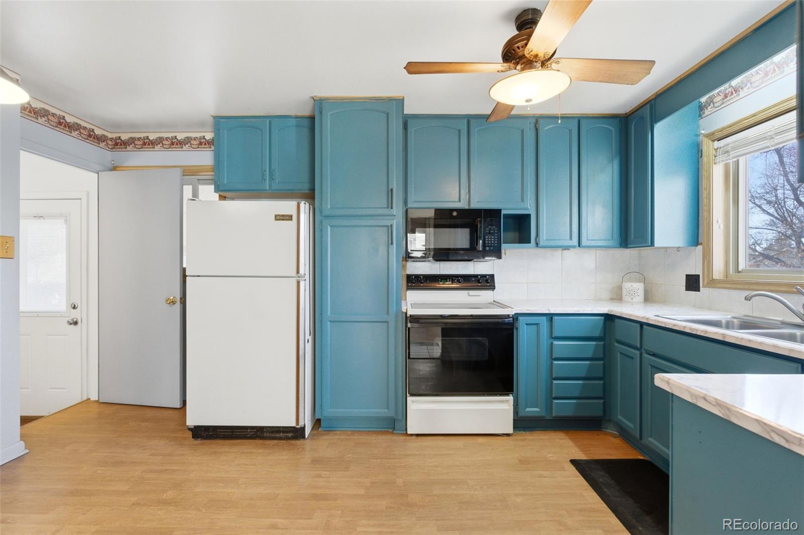 MLS Image #5 for 167 e 107th avenue,northglenn, Colorado