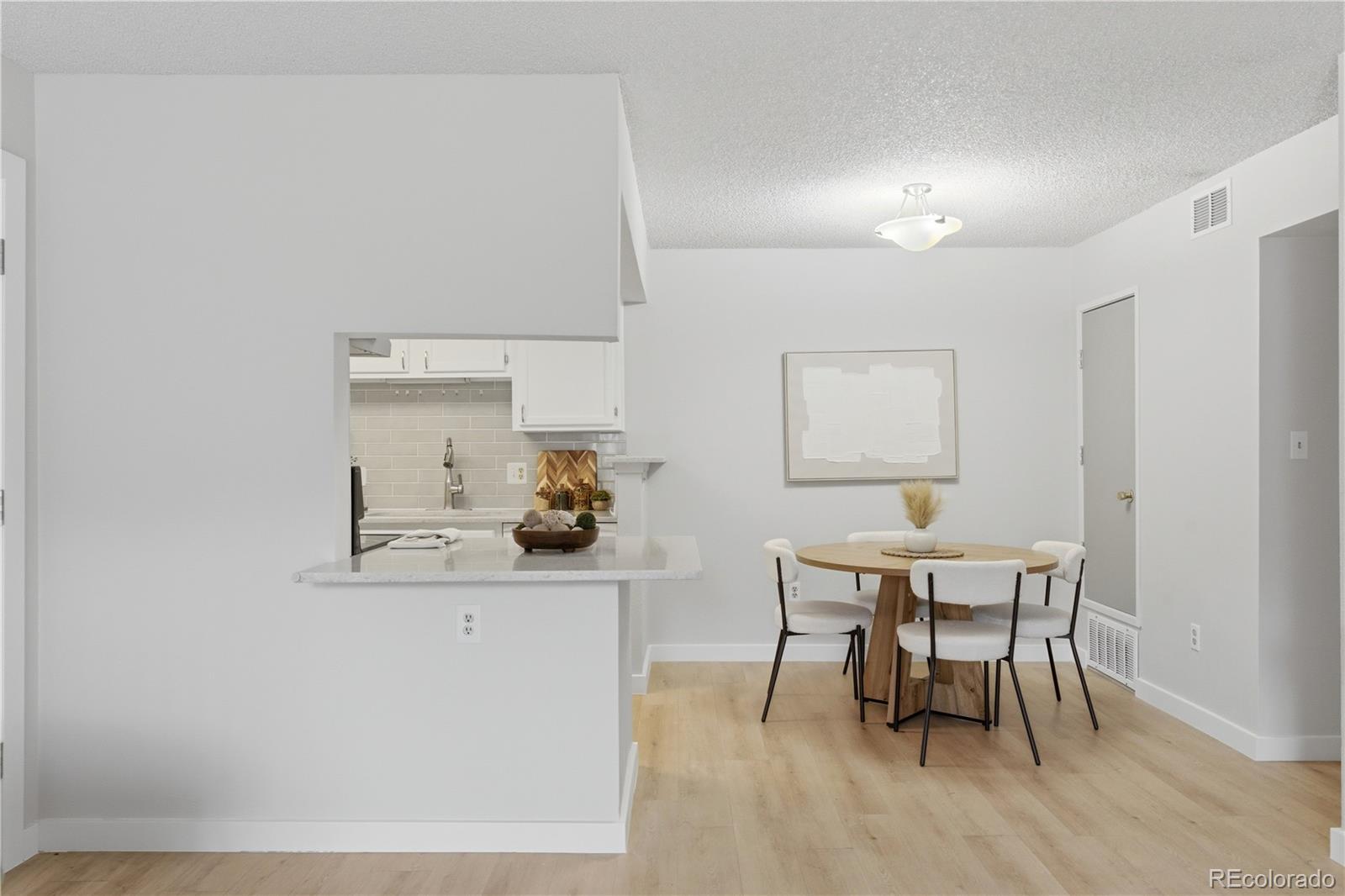 MLS Image #10 for 4400 s quebec street 108m,denver, Colorado