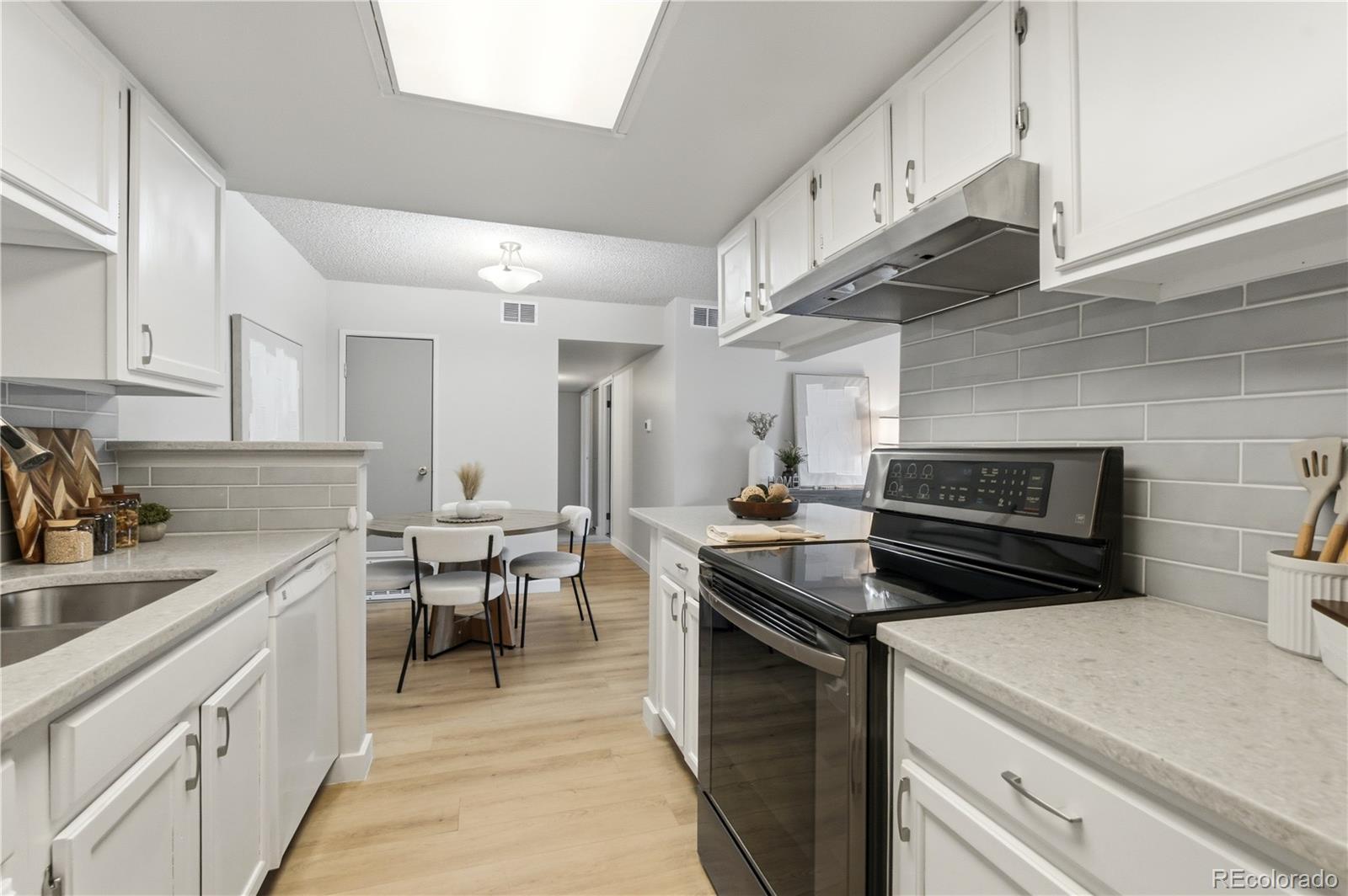 MLS Image #9 for 4400 s quebec street 108m,denver, Colorado