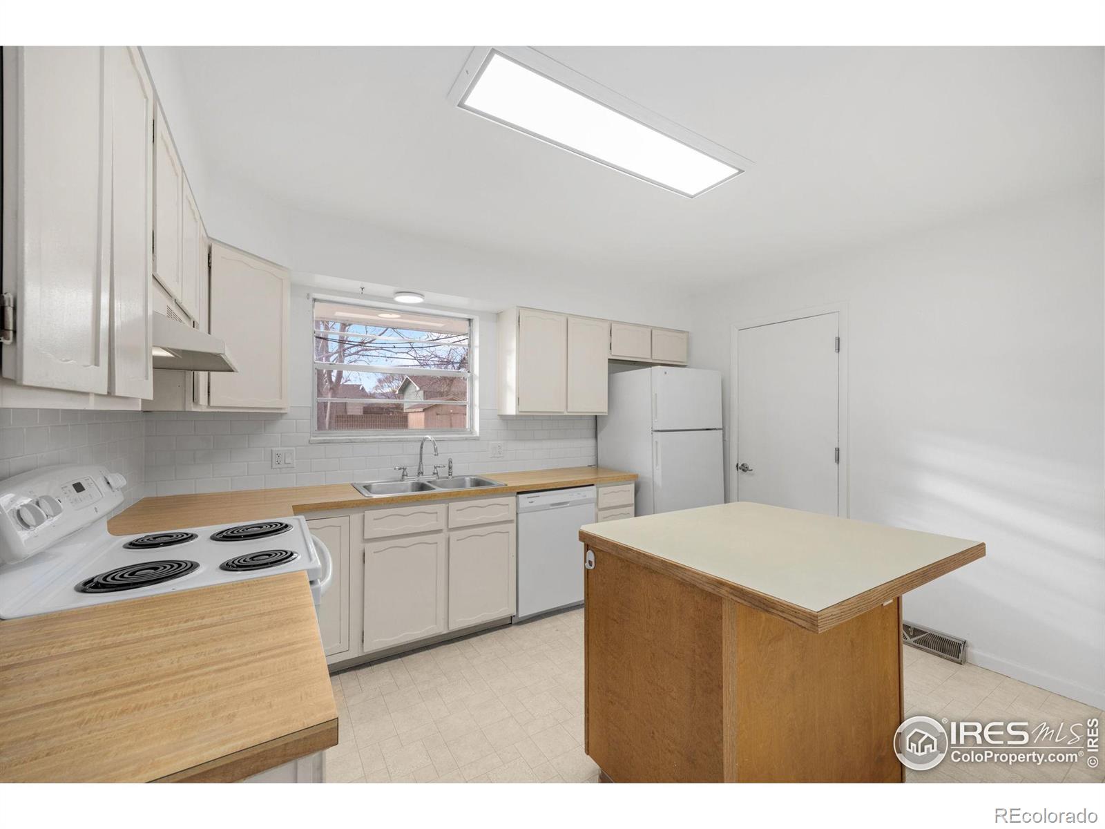 MLS Image #12 for 3309 n franklin avenue,loveland, Colorado