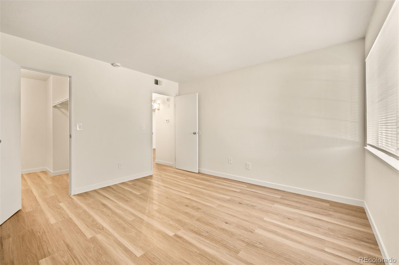 MLS Image #11 for 1840 s pitkin circle,aurora, Colorado