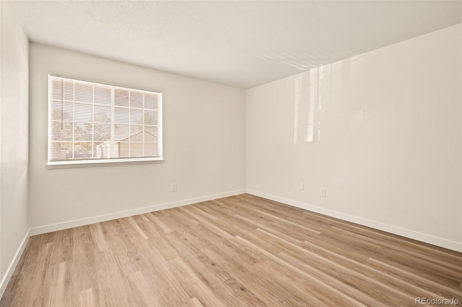 MLS Image #12 for 1840 s pitkin circle,aurora, Colorado