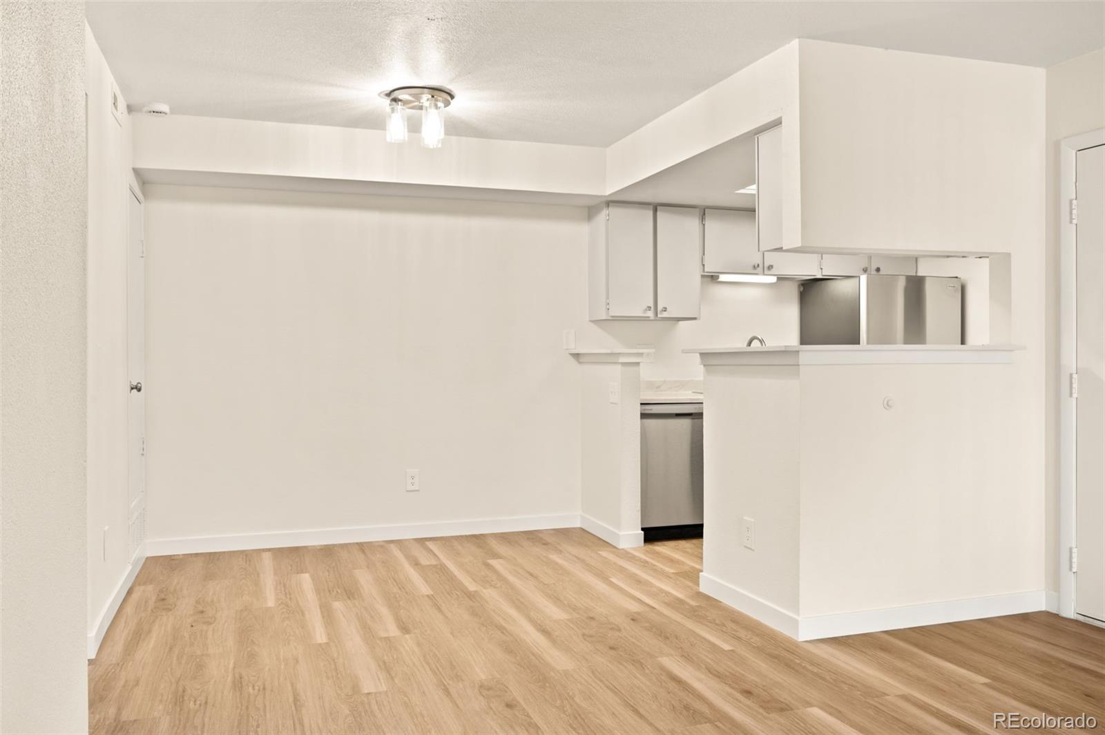 MLS Image #5 for 1840 s pitkin circle,aurora, Colorado