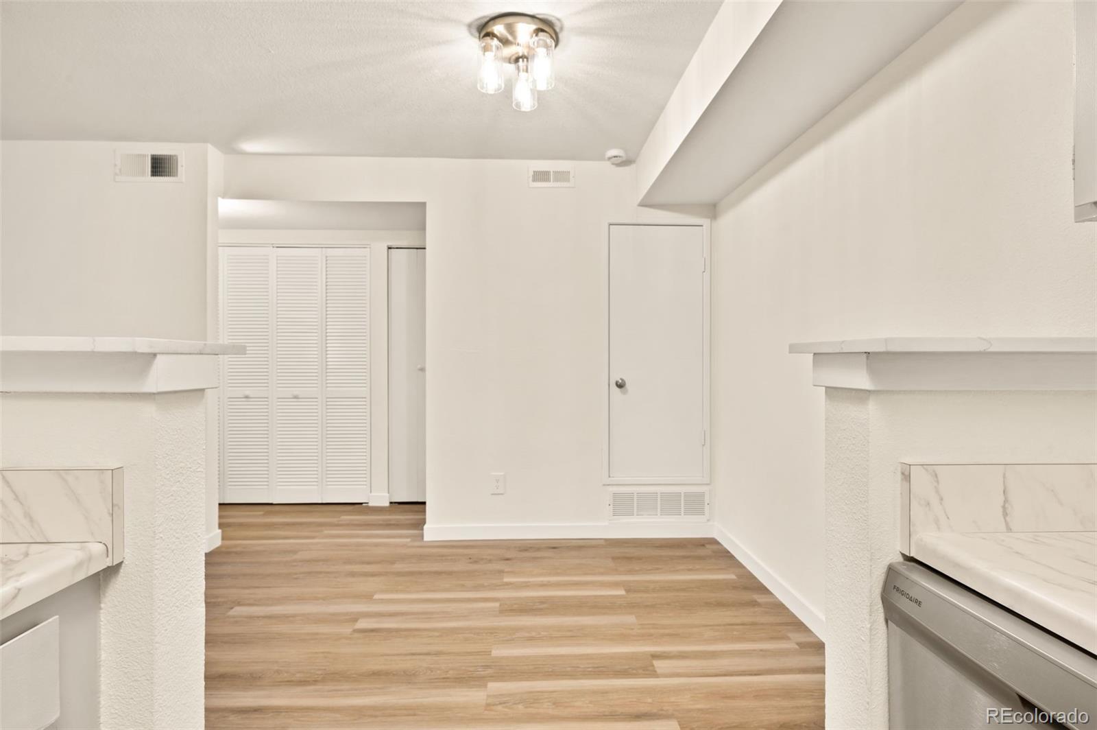 MLS Image #6 for 1840 s pitkin circle,aurora, Colorado