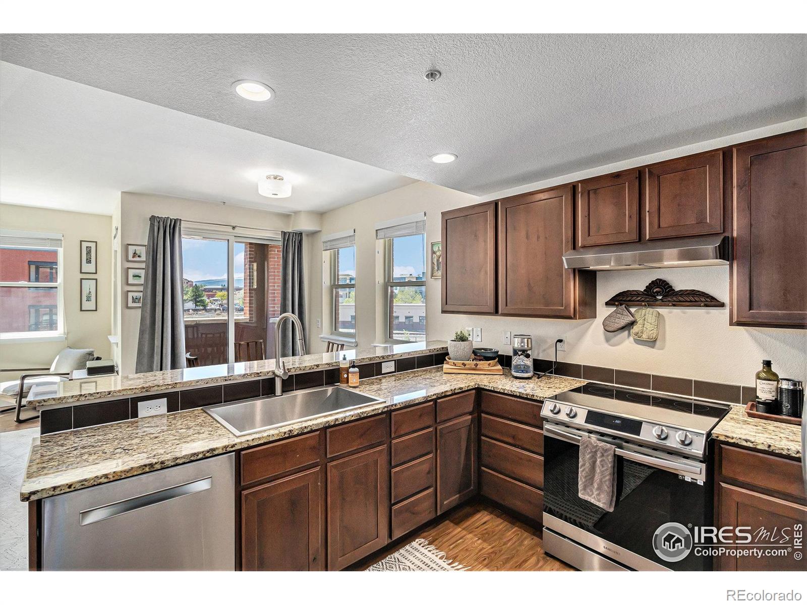 MLS Image #5 for 220  willow street,fort collins, Colorado