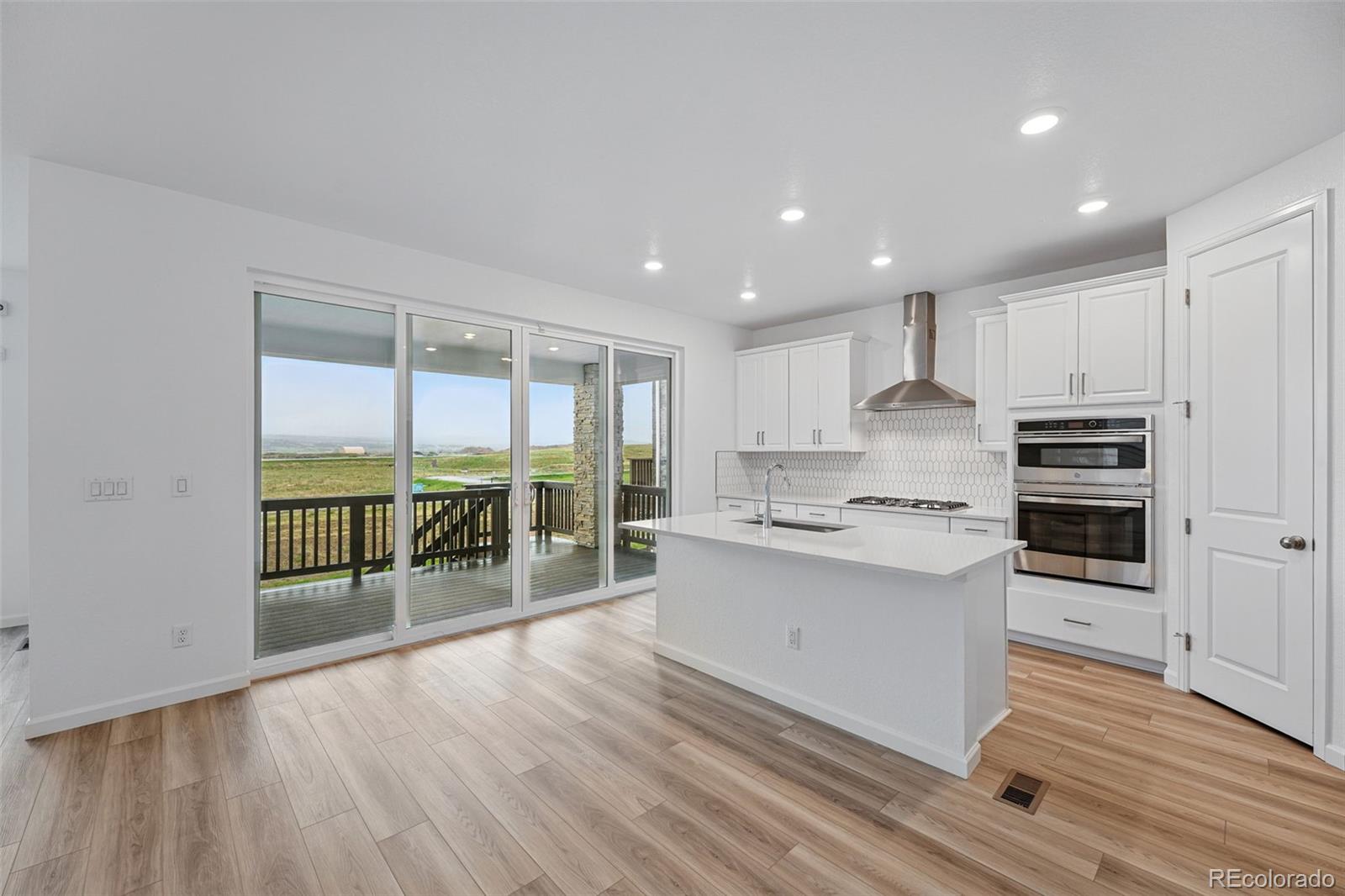 MLS Image #10 for 8840  whiteclover street,littleton, Colorado