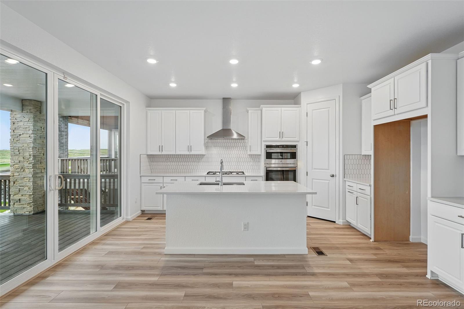 MLS Image #18 for 8840  whiteclover street,littleton, Colorado