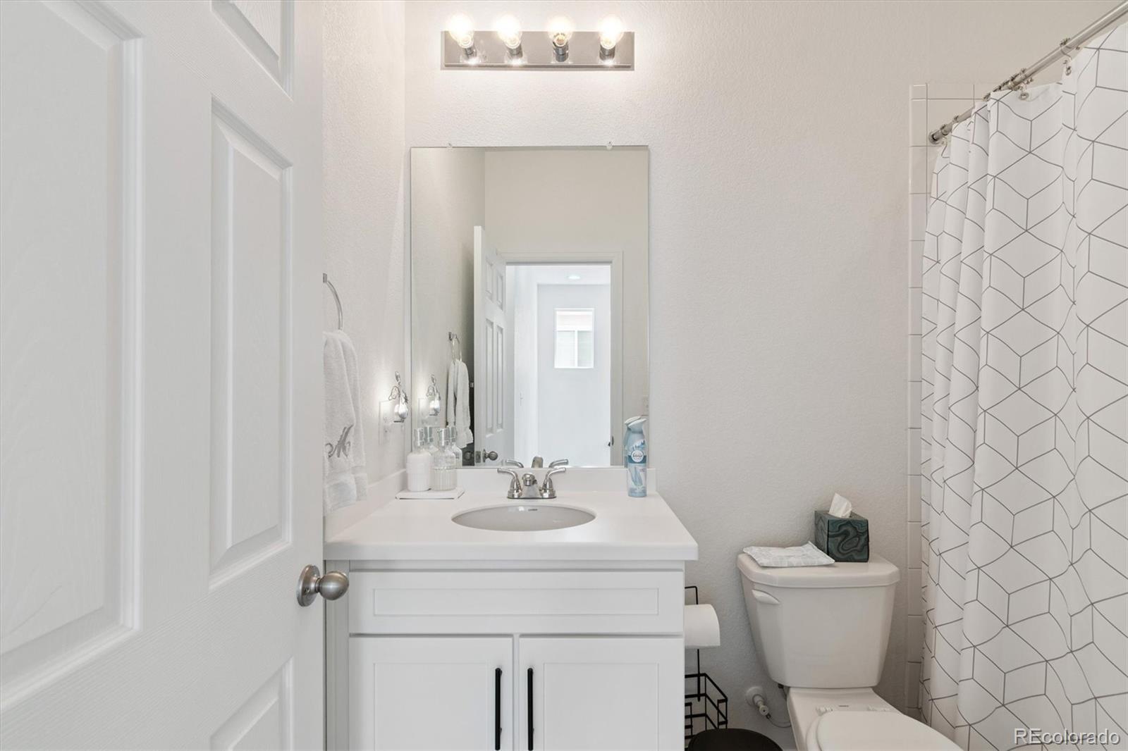 MLS Image #17 for 1627 s andes way,aurora, Colorado