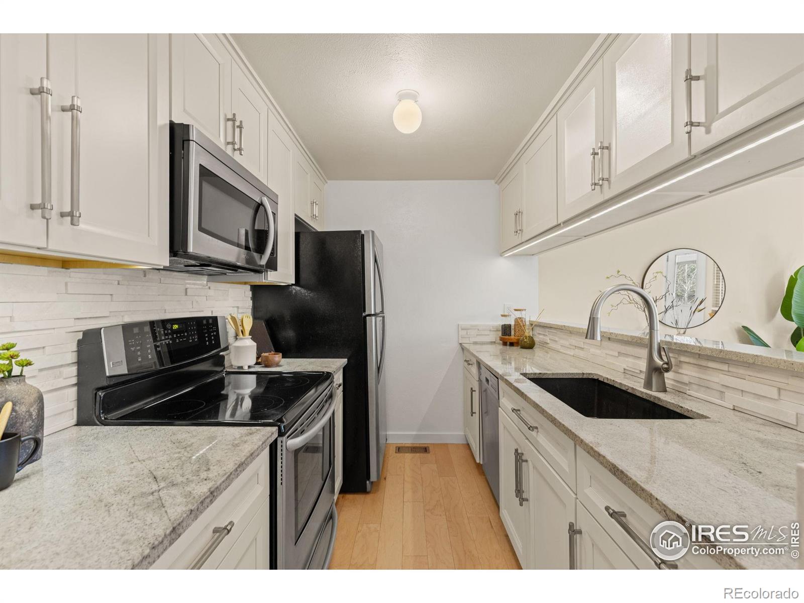 MLS Image #15 for 314 s taft court,louisville, Colorado