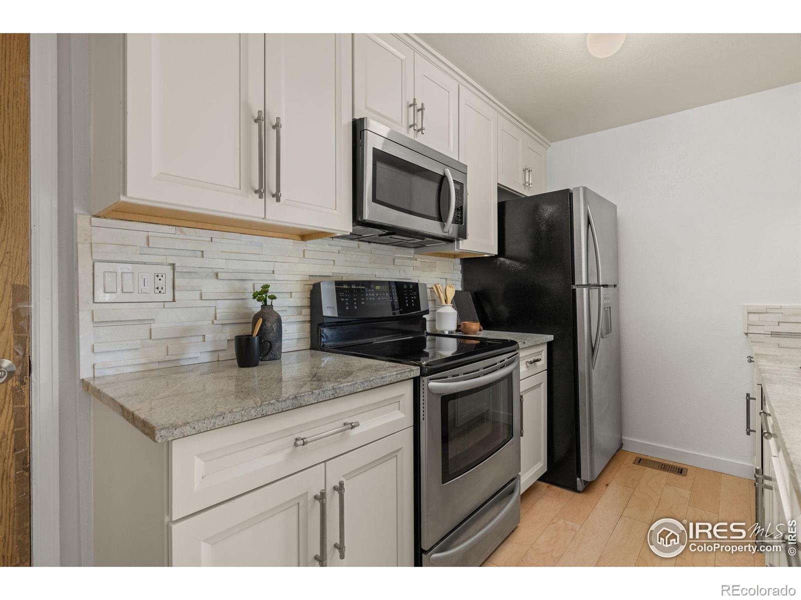 MLS Image #16 for 314 s taft court,louisville, Colorado