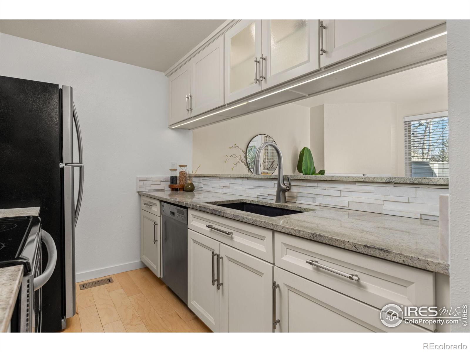 MLS Image #17 for 314 s taft court,louisville, Colorado