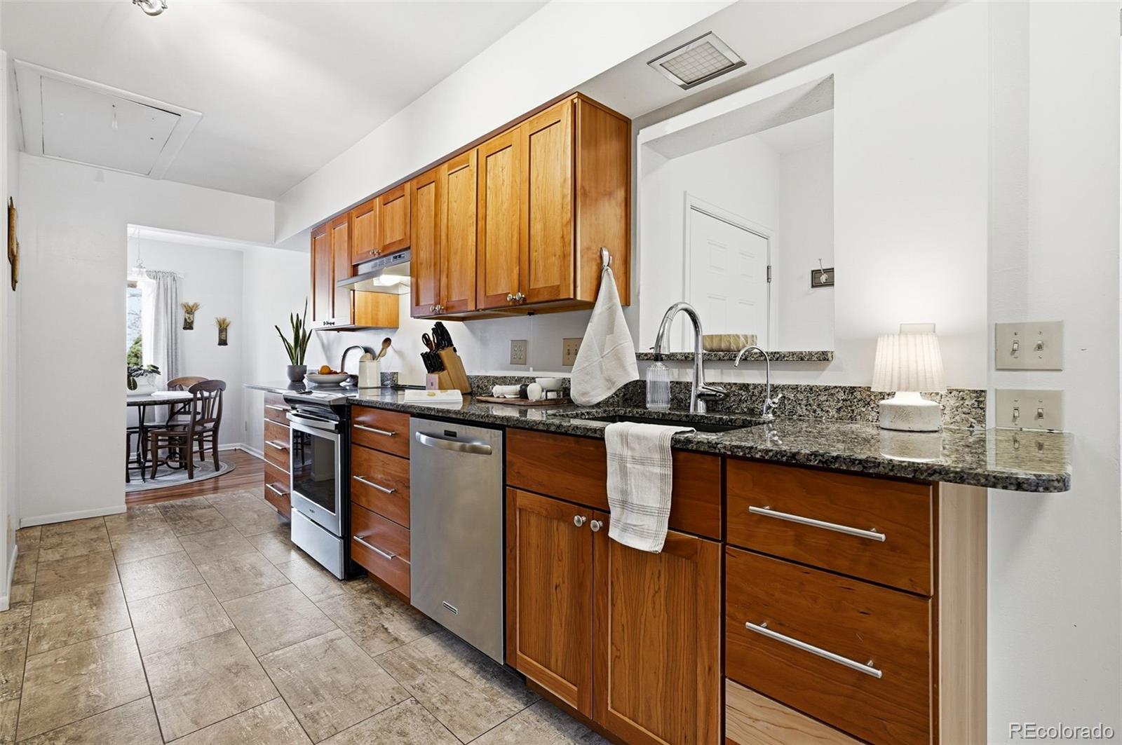 MLS Image #12 for 2921 s corona street,englewood, Colorado